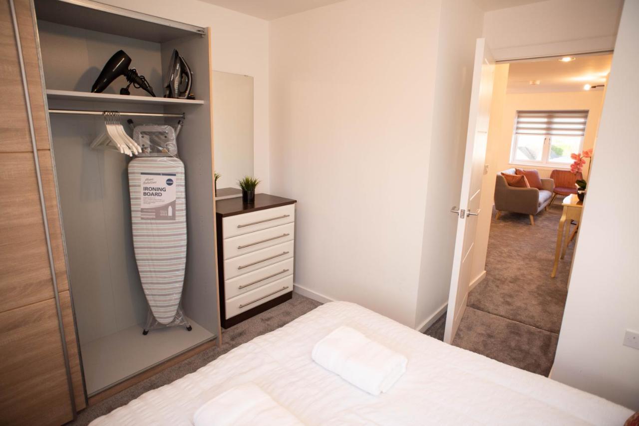 Walnut Flats-F4, 2-Bedroom With Ensuite - Parking, Netflix, Wifi - Close To Oxford, Bicester & Blenheim Palace Kidlington Esterno foto