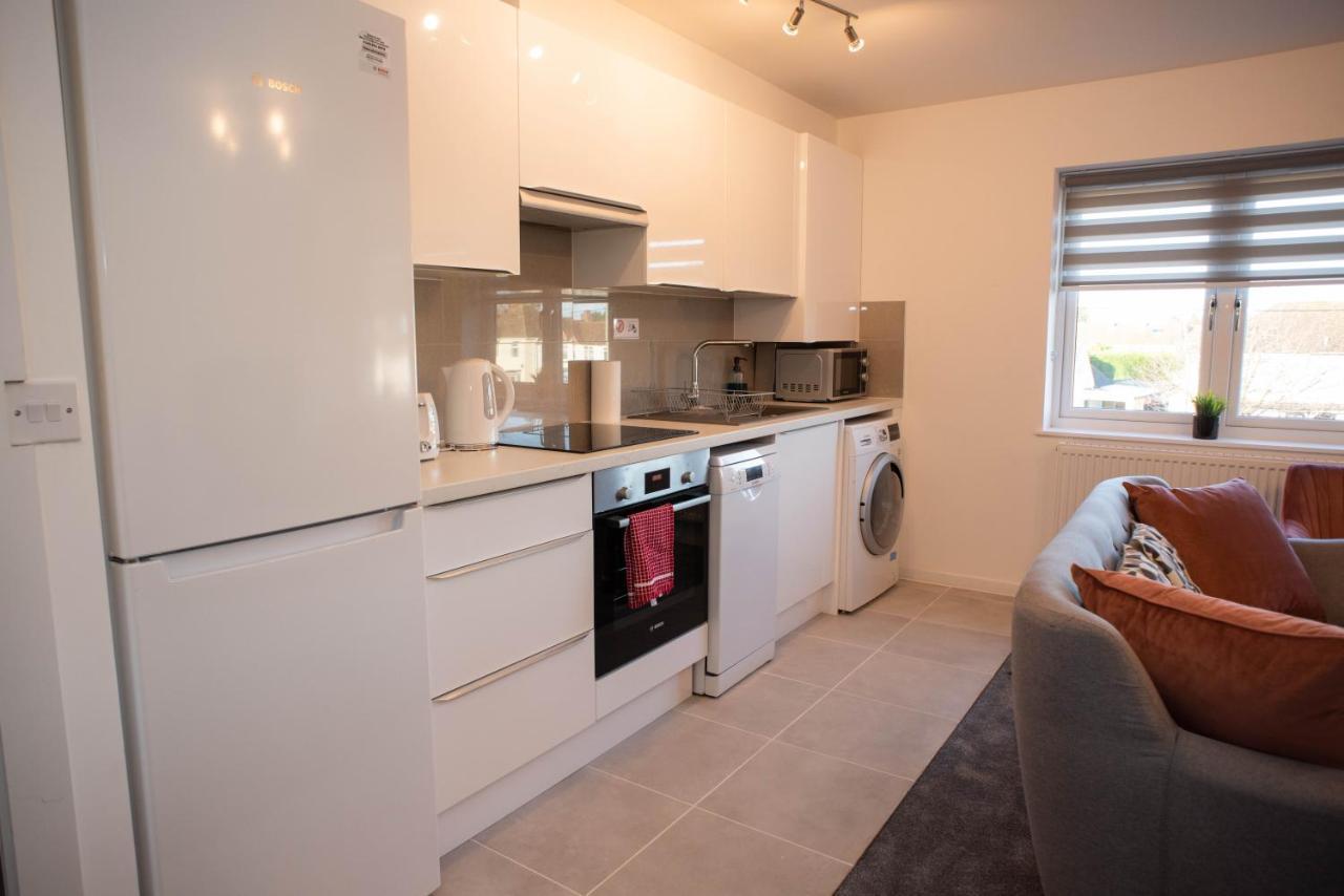 Walnut Flats-F4, 2-Bedroom With Ensuite - Parking, Netflix, Wifi - Close To Oxford, Bicester & Blenheim Palace Kidlington Esterno foto